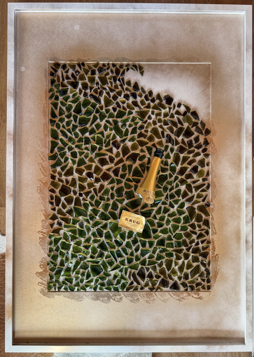 CHAMPAGNE ART BY JARO SMEJKAL CHAMPAGNE ART BY JARO SMEJKAL